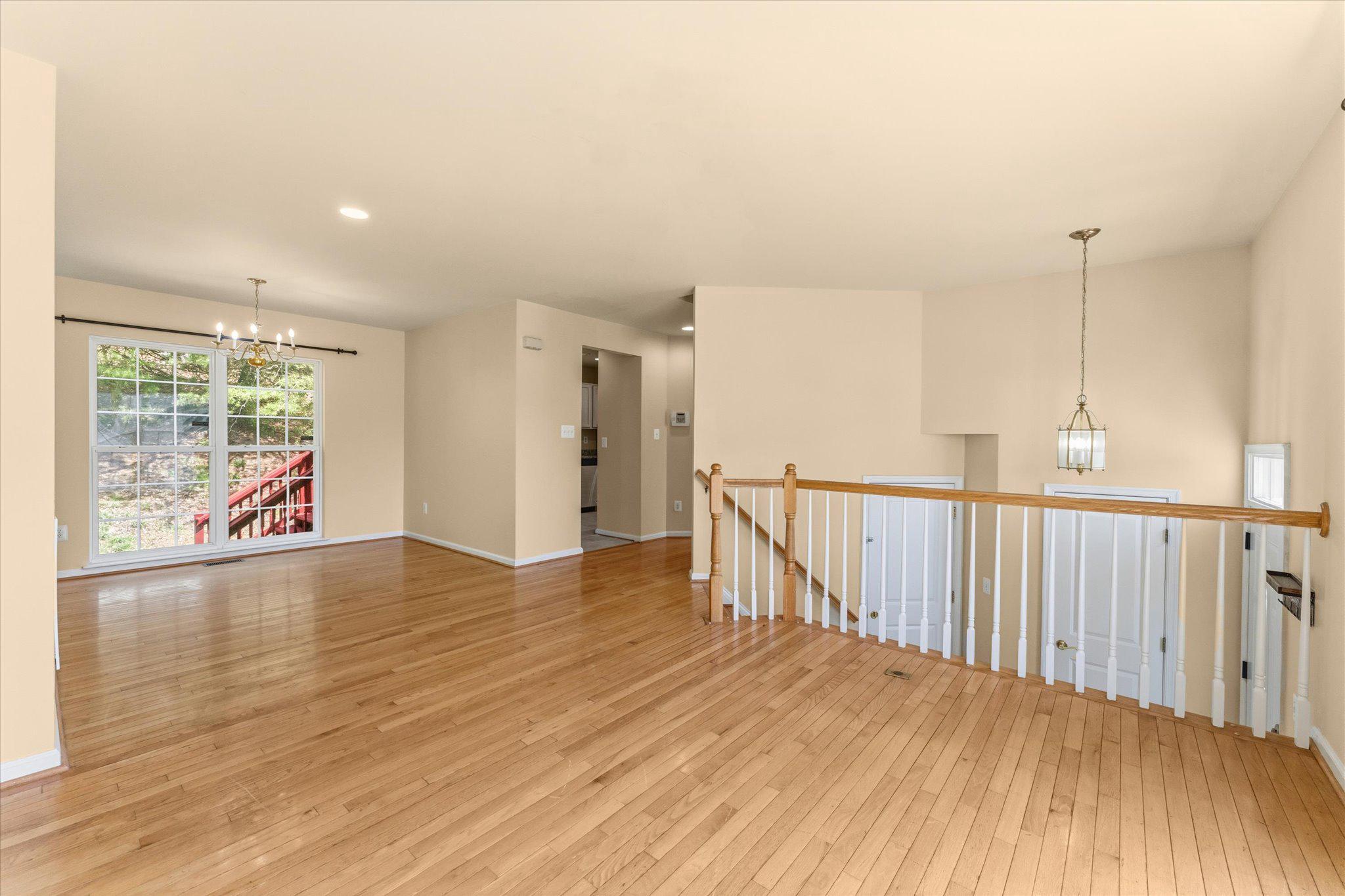 3068 Pony Ridge Turn Dumfries, VA 22026 - Photo 10 of 56 Spacious, sunlit open living area.