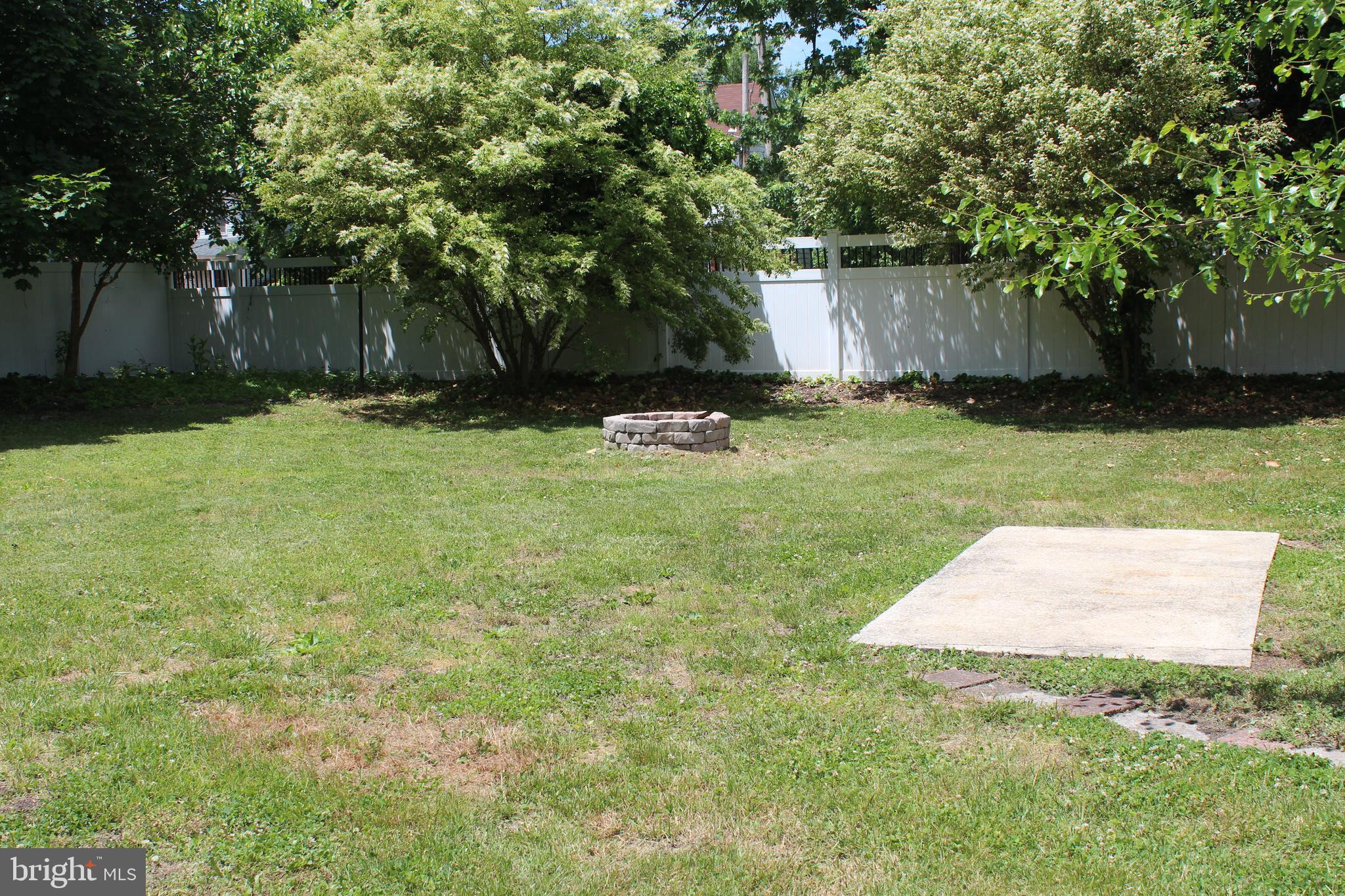 25 Church Street Glassboro, NJ 08028 - Photo 5 of 21 a backyard of a house
