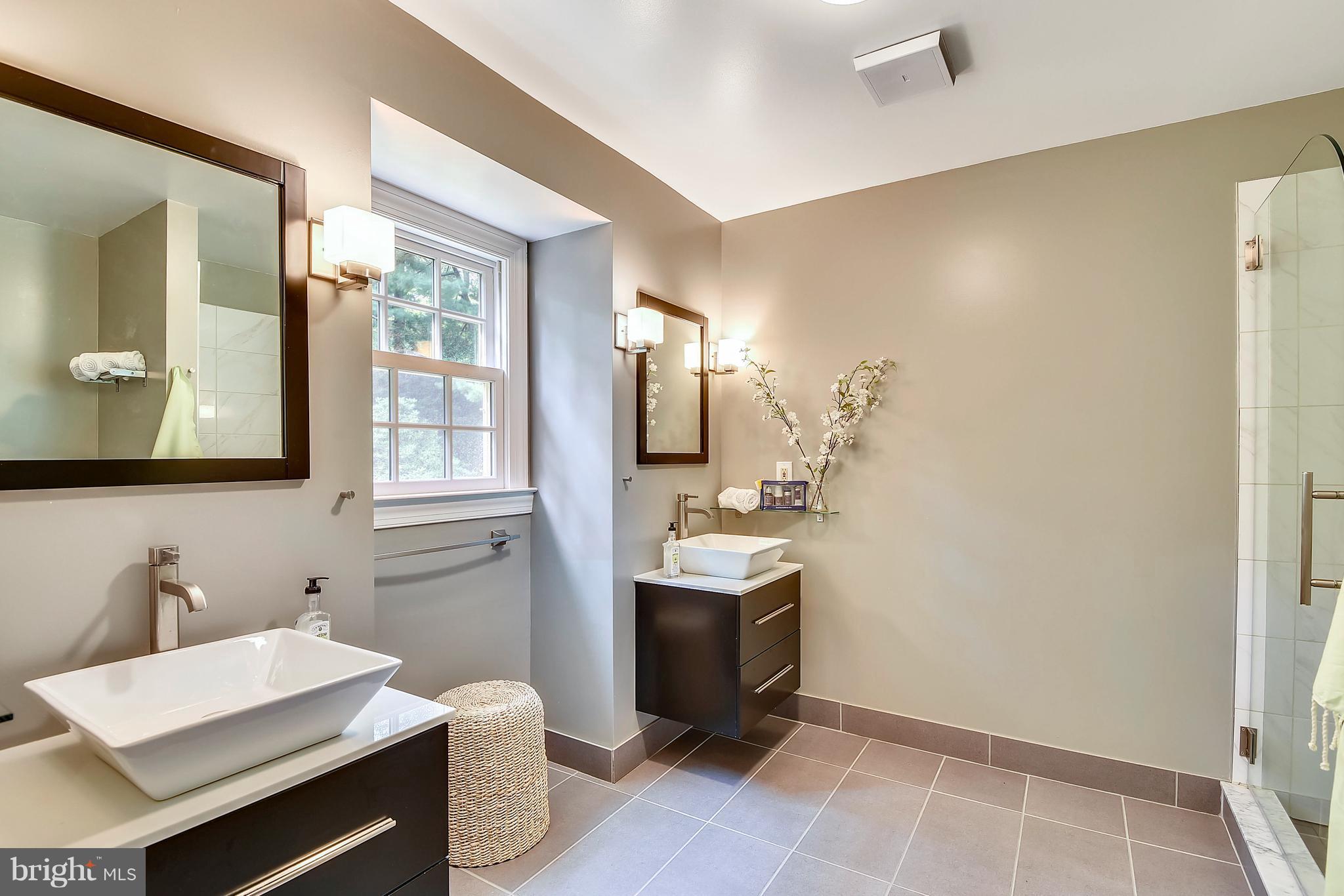 103 Charlesbrooke Road Baltimore, MD 21212 - Photo 17 of 30 Bath (Master)