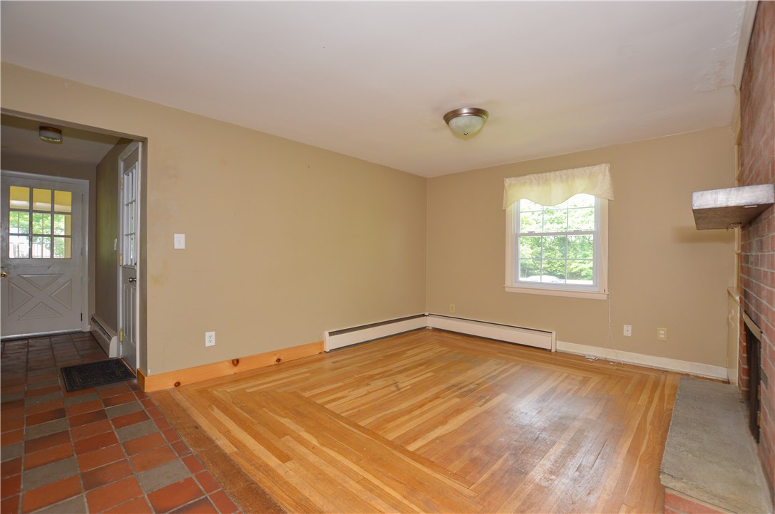 162 Old River Road Lincoln, RI 02865 - Photo 15 of 32 Gallery Image 15