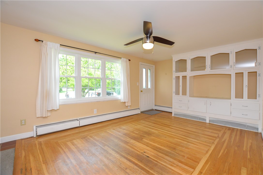 162 Old River Road Lincoln, RI 02865 - Photo 16 of 32 Gallery Image 16