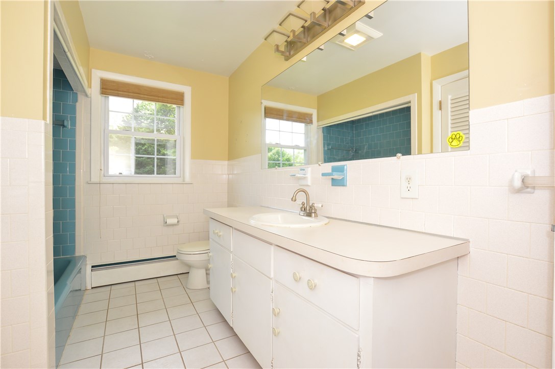 162 Old River Road Lincoln, RI 02865 - Photo 21 of 32 Gallery Image 21