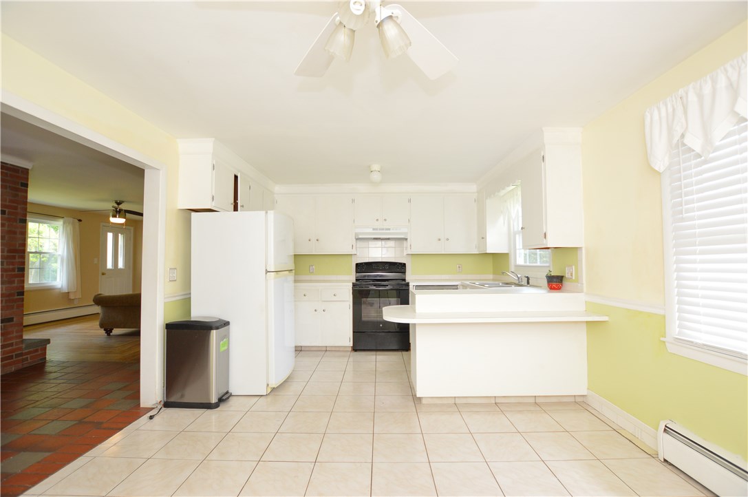 162 Old River Road Lincoln, RI 02865 - Photo 5 of 32 Gallery Image 5