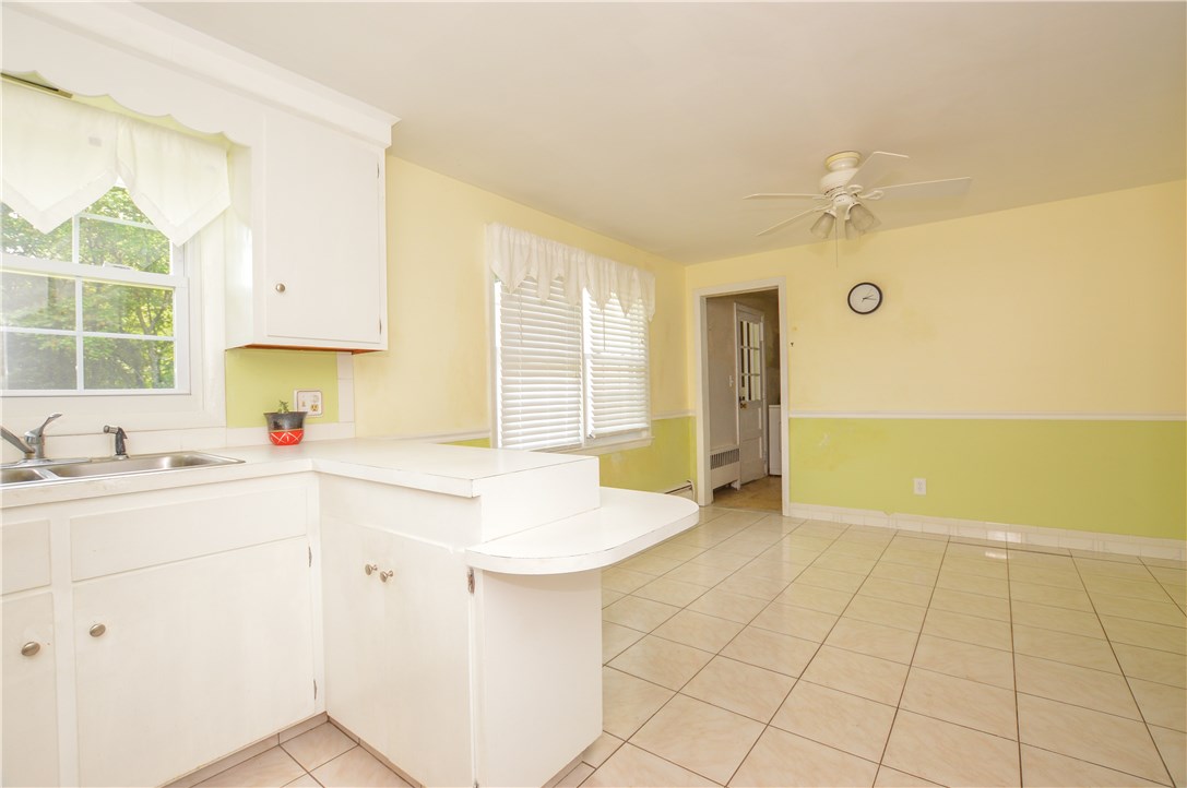 162 Old River Road Lincoln, RI 02865 - Photo 9 of 32 Gallery Image 9