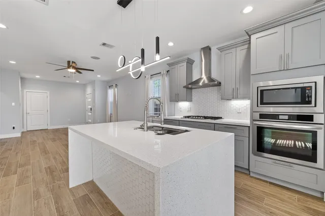 $2,950 | 10021 Alfred Lane, Unit A, Houston, TX 77041