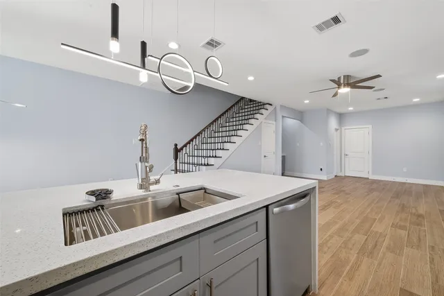 $2,950 | 10021 Alfred Lane, Unit A, Houston, TX 77041