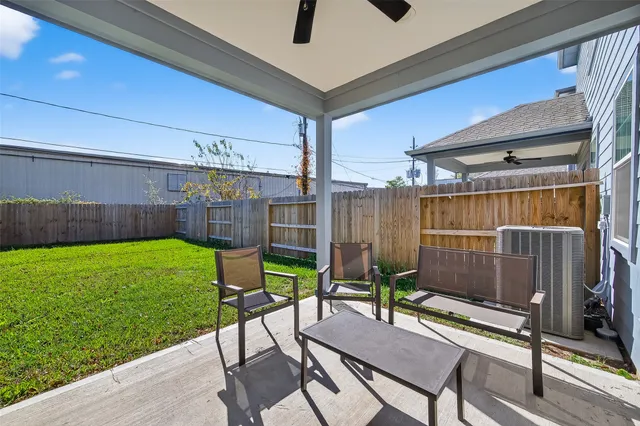 $2,950 | 10021 Alfred Lane, Unit A, Houston, TX 77041