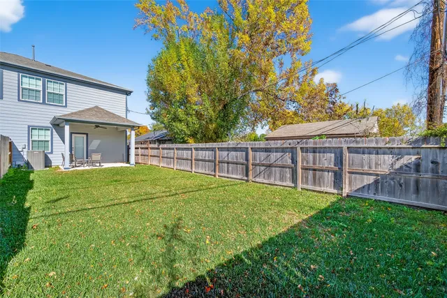 $2,950 | 10021 Alfred Lane, Unit A, Houston, TX 77041