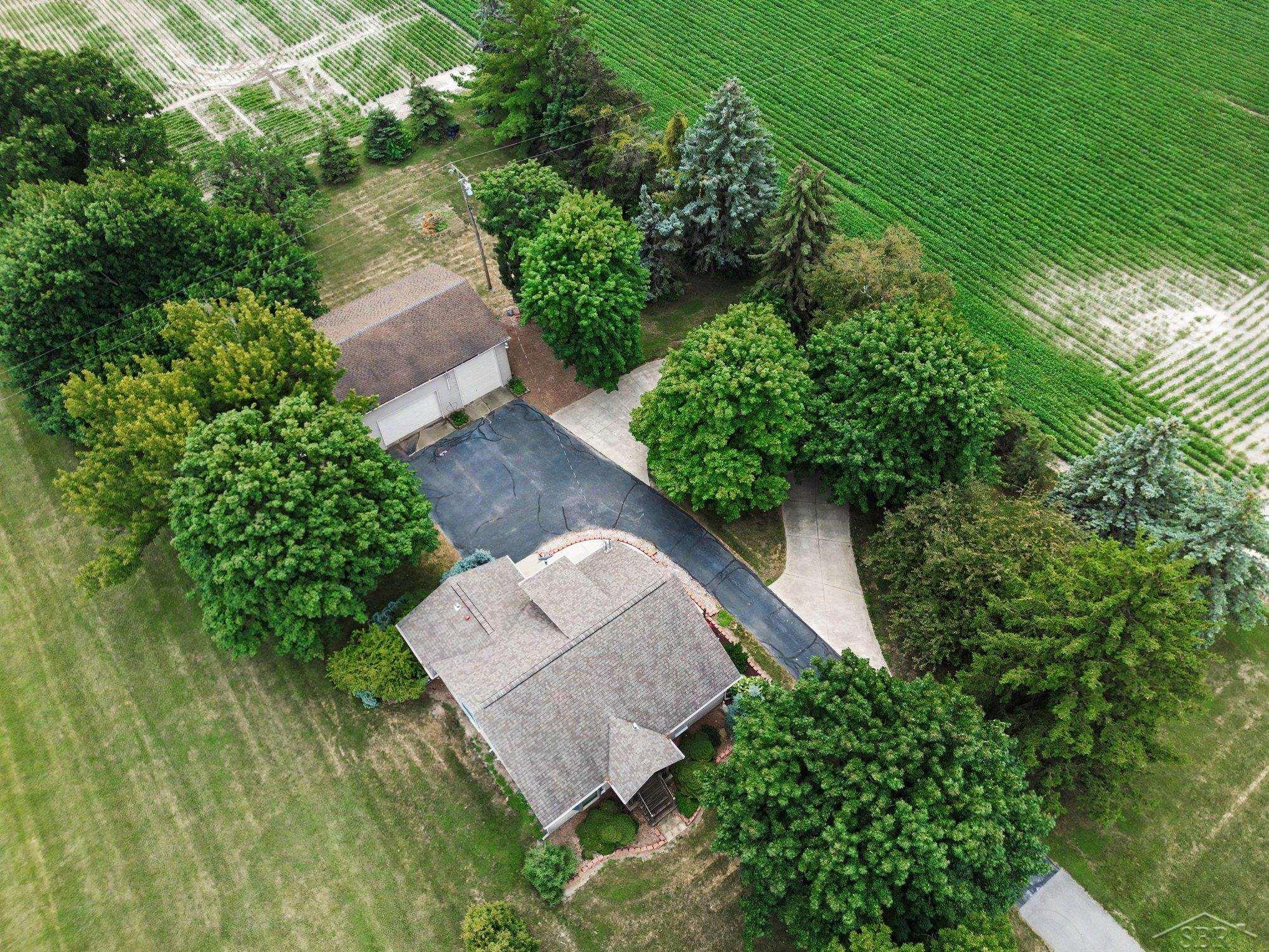 9743 Sanilac Road Frankenmuth, MI 48734 - Photo 34 of 38