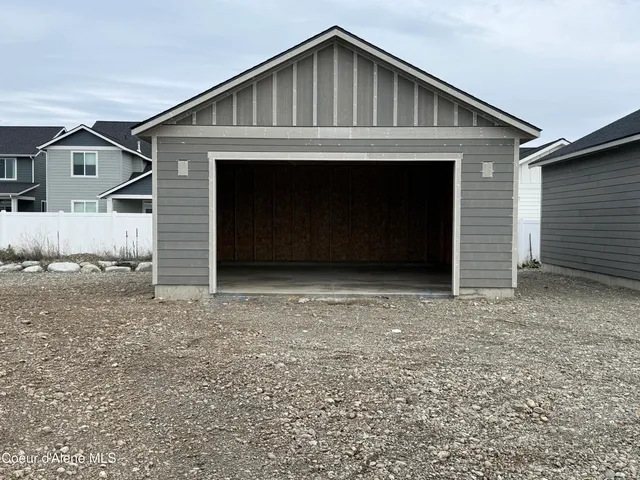 $719,900 | 3400 North Columba Street, Post Falls, ID 83854