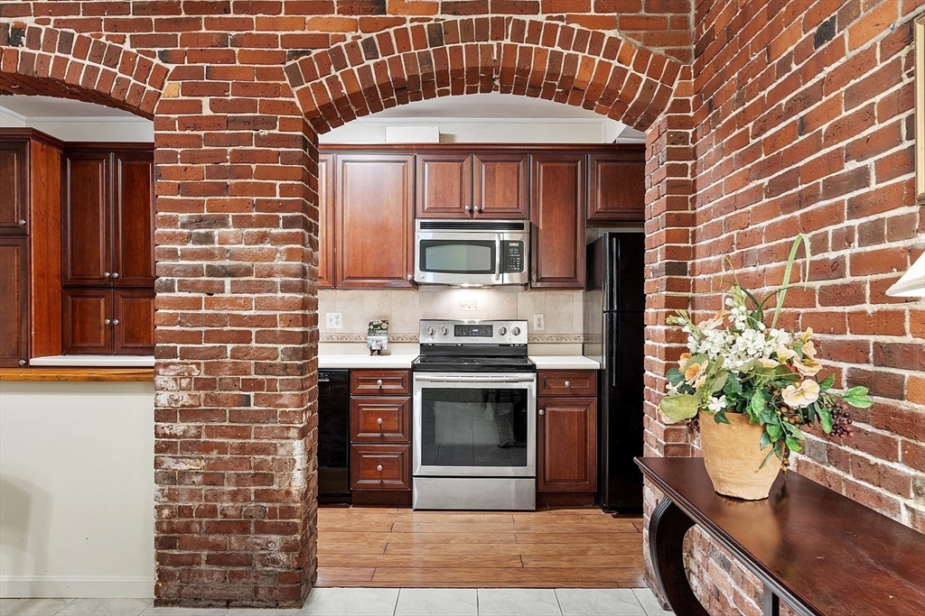 8 Summer Street, Unit 103 Gloucester, MA 01930 - Photo 1 of 33