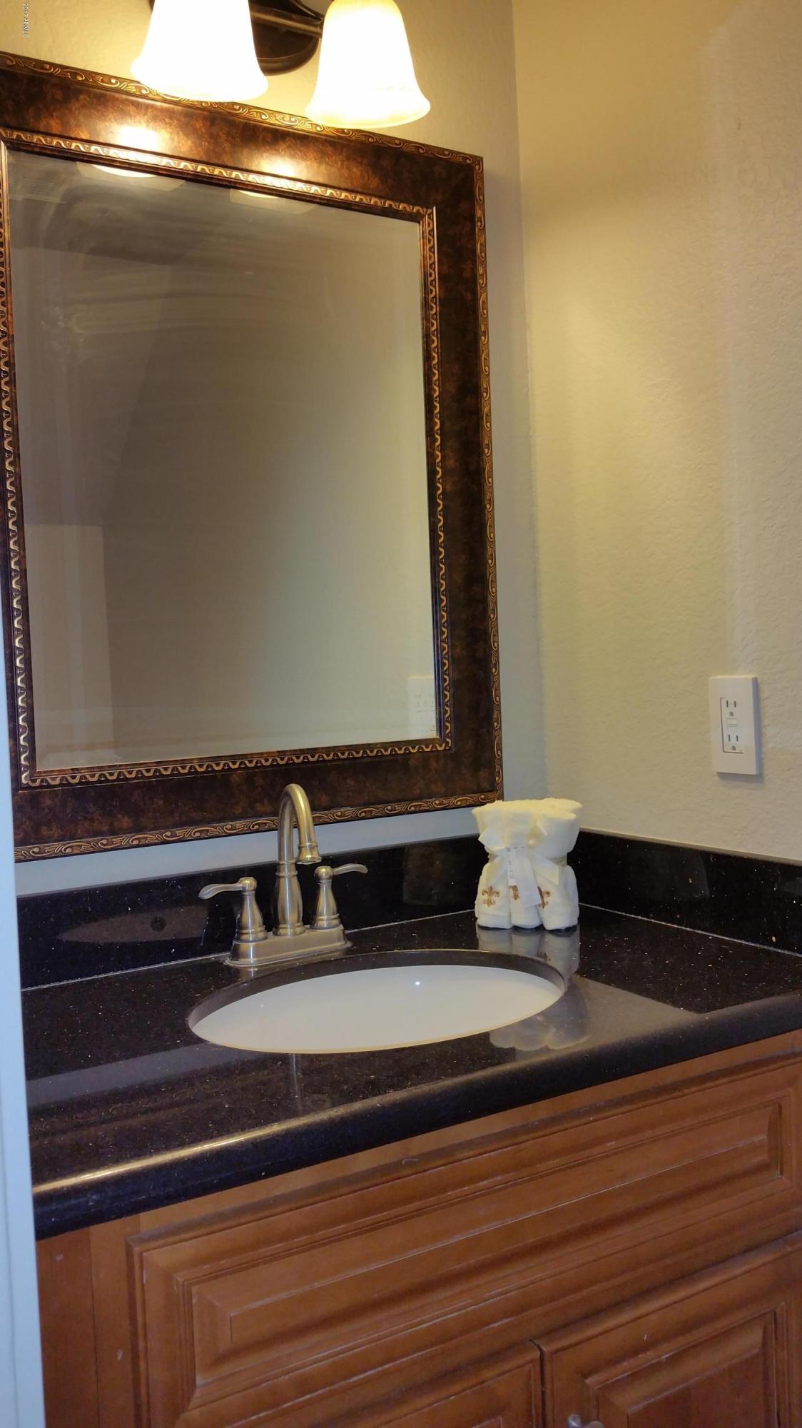 2031 West Bloomfield Road, Unit 6 Phoenix, AZ 85029 - Photo 9 of 37 20170922_130128 1
