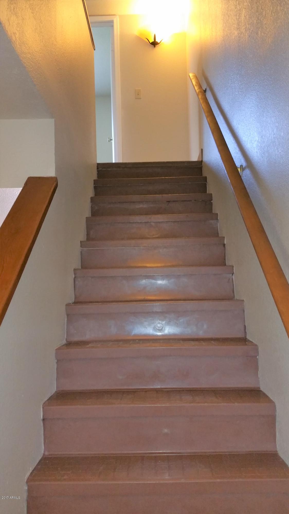 2031 West Bloomfield Road, Unit 6 Phoenix, AZ 85029 - Photo 10 of 37 stairs