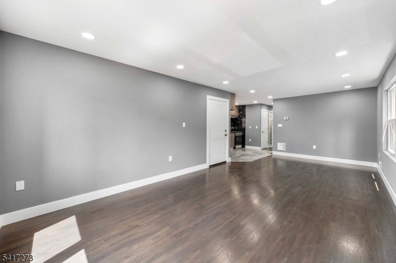 1117 Chestnut Street Elizabeth, NJ 07201 - Photo 16 of 21