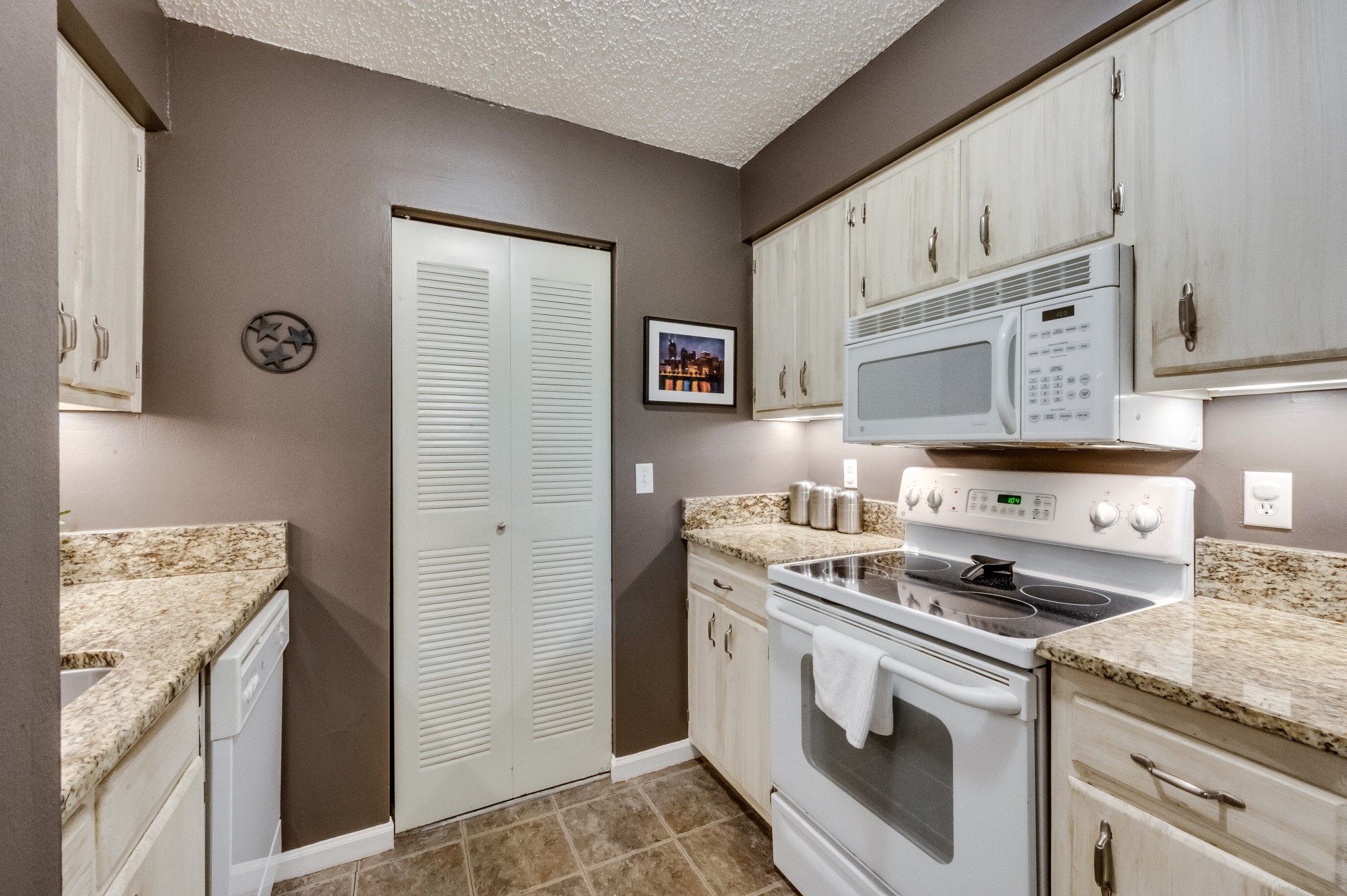 416 Summit Ridge Place Nashville, TN 37215 - Photo 11 of 22 Gallery Image 11