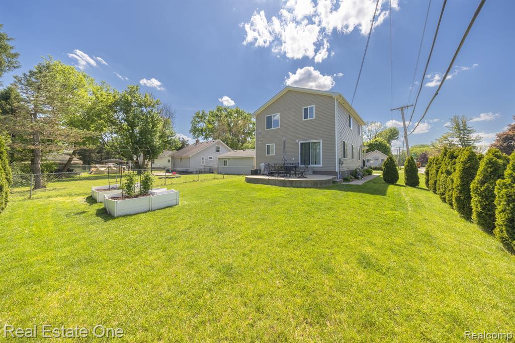 3219 Harrison Avenue Rochester Hills, MI 48307 - Photo 33 of 42