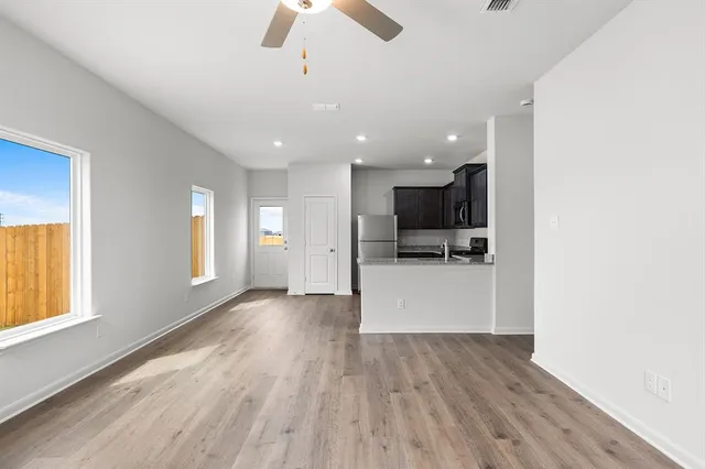 $293,900 | 8404 White Wolf Trail, Ponder, TX 76259