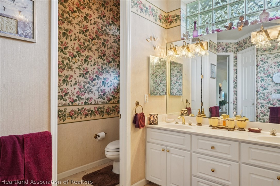 107 Orange Road Northeast Lake Placid, FL 33852 - Photo 24 of 47 Master Bathroom
