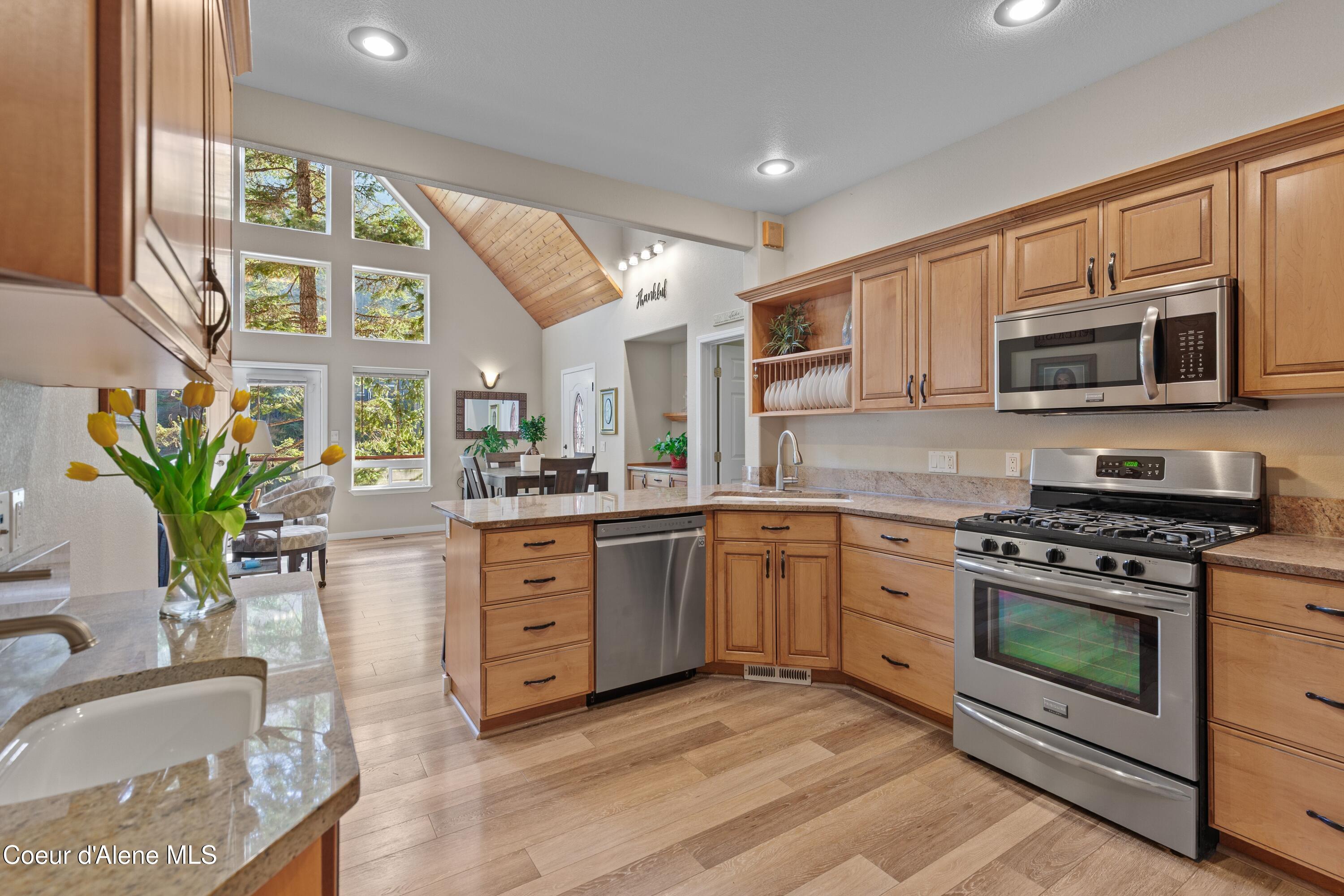 8677 North Rhapsody Lane Hayden, ID 83835 - Photo 15 of 60 View Kitchen