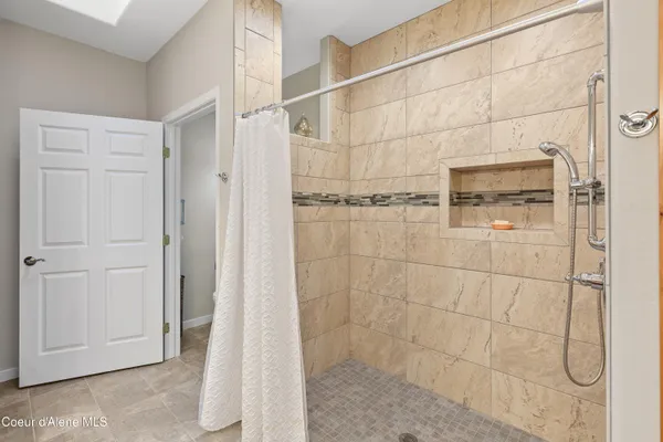 $1,649,000 | 8677 North Rhapsody Lane, Hayden, ID 83835