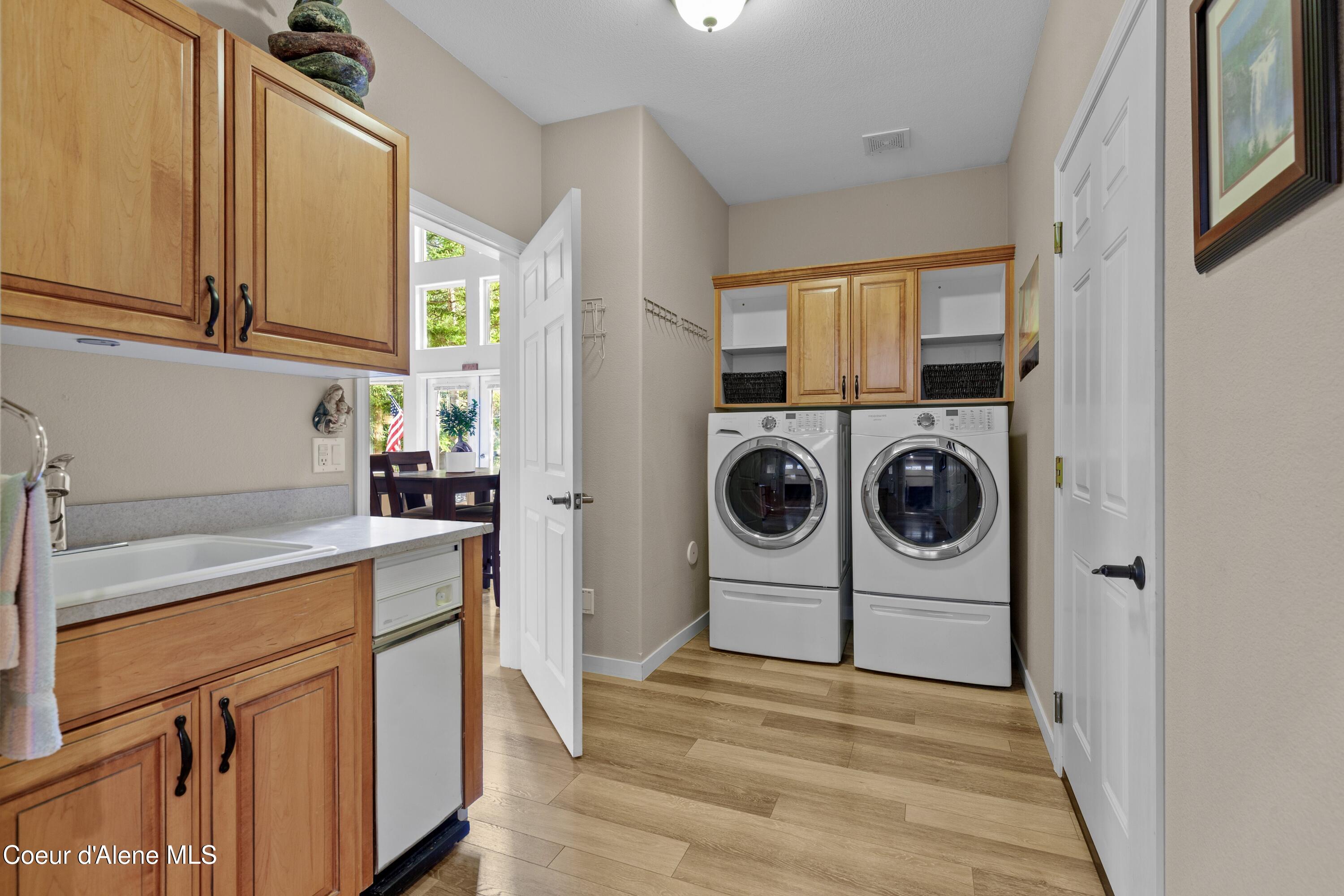 8677 North Rhapsody Lane Hayden, ID 83835 - Photo 26 of 60 Main Level Laundry Center