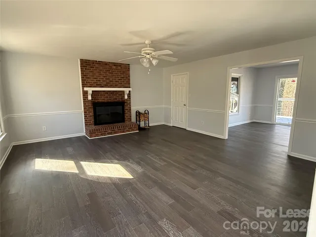 $1,875 | 712 South Forest Lane, Belmont, NC 28012