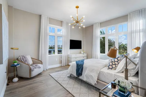 $2,450,000 | 176-184 Lake Drive, Unit 2104, Palm Beach Shores, FL 33404