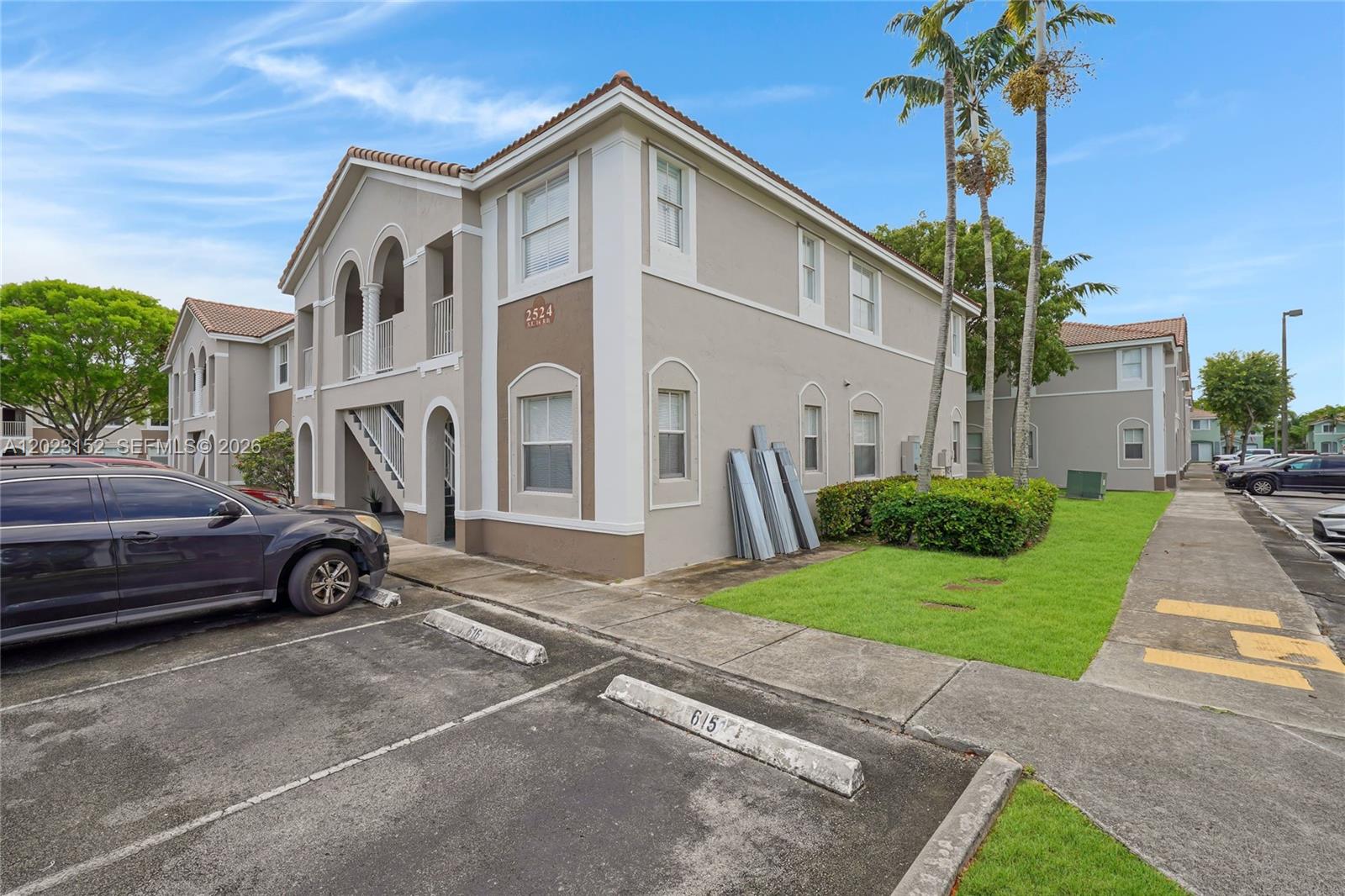 2524 Southeast 16th Road, Unit 100 Homestead, FL 33035 - Photo 2 of 31