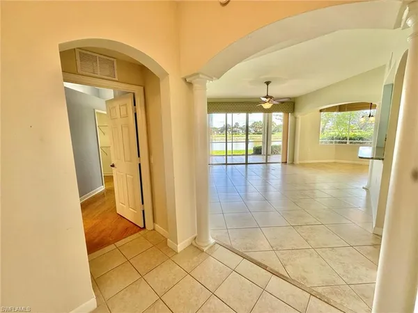 $2,700 | 3302 Twilight Lane, Unit 6303, Naples, FL 34109