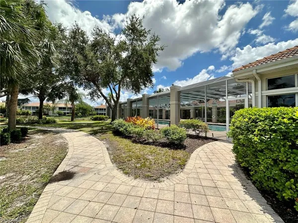 $2,700 | 3302 Twilight Lane, Unit 6303, Naples, FL 34109