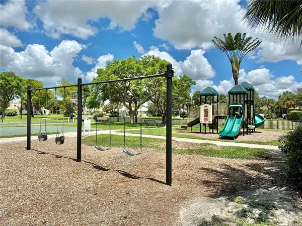 $2,700 | 3302 Twilight Lane, Unit 6303, Naples, FL 34109