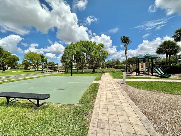 $2,700 | 3302 Twilight Lane, Unit 6303, Naples, FL 34109