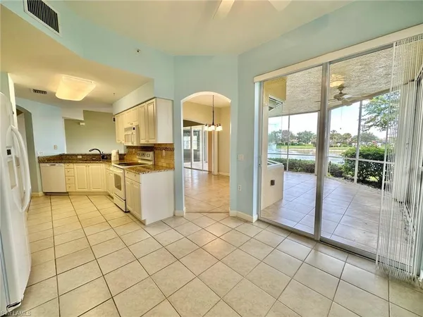 $2,700 | 3302 Twilight Lane, Unit 6303, Naples, FL 34109