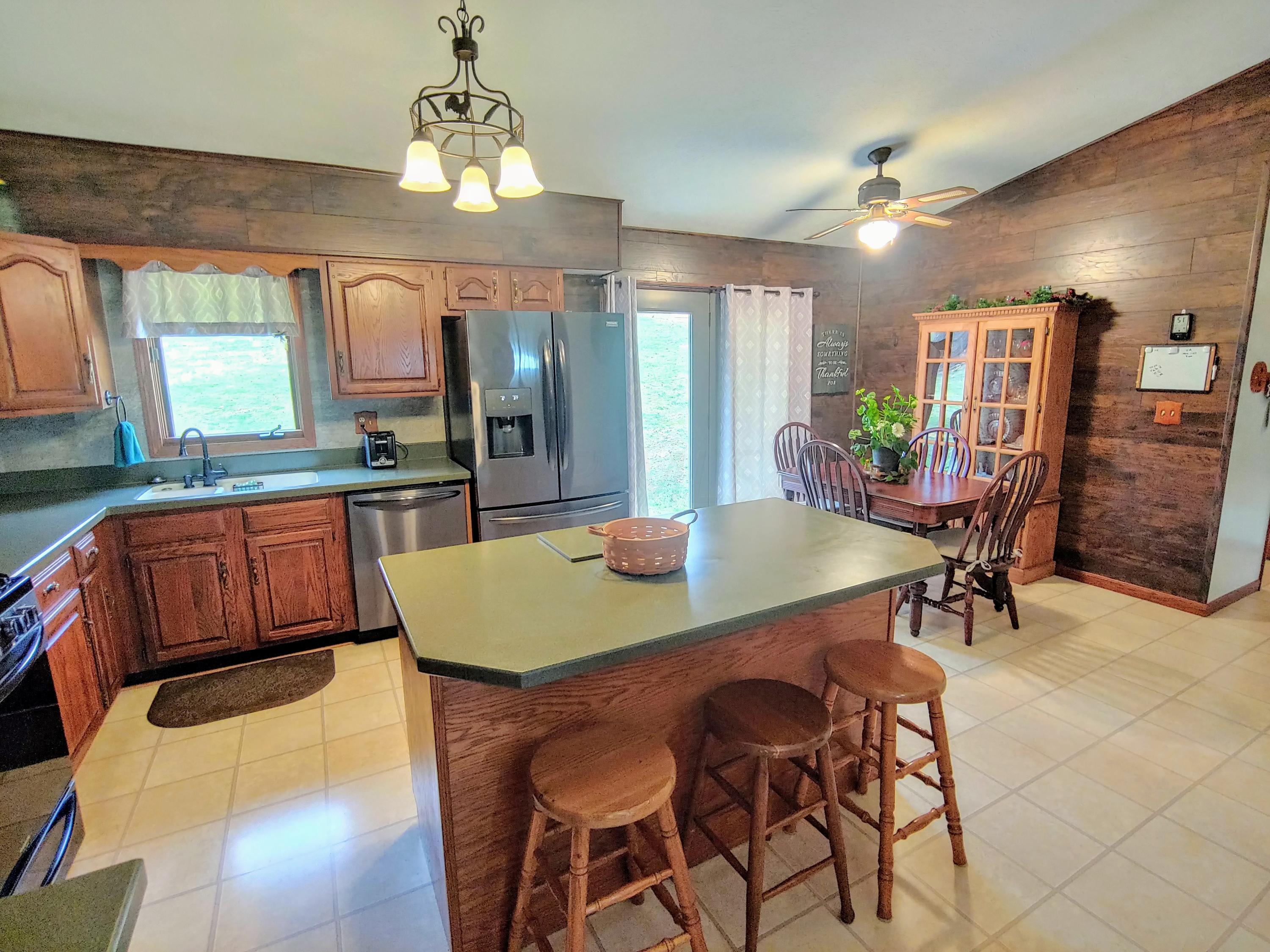 1300 Beaver Run Road Southeast Hebron, OH 43025 - Photo 2 of 64