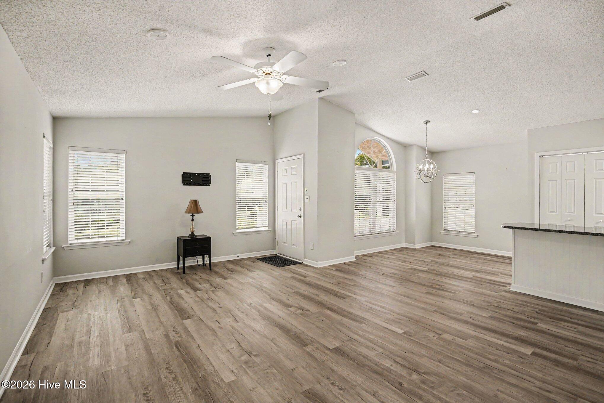533 Leeward Way Calabash, NC 28467 - Photo 6 of 37 006_file_1694