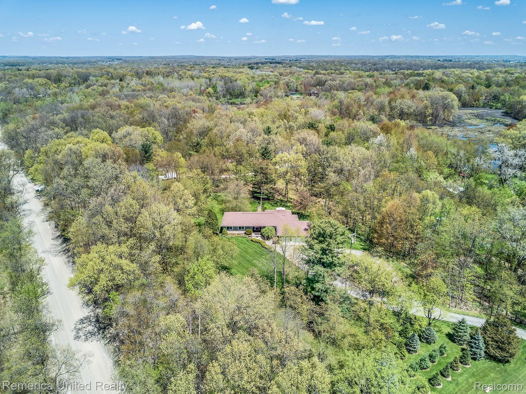 11235 Newman Road Brighton, MI 48114 - Photo 41 of 41 DJI_0181.jpg