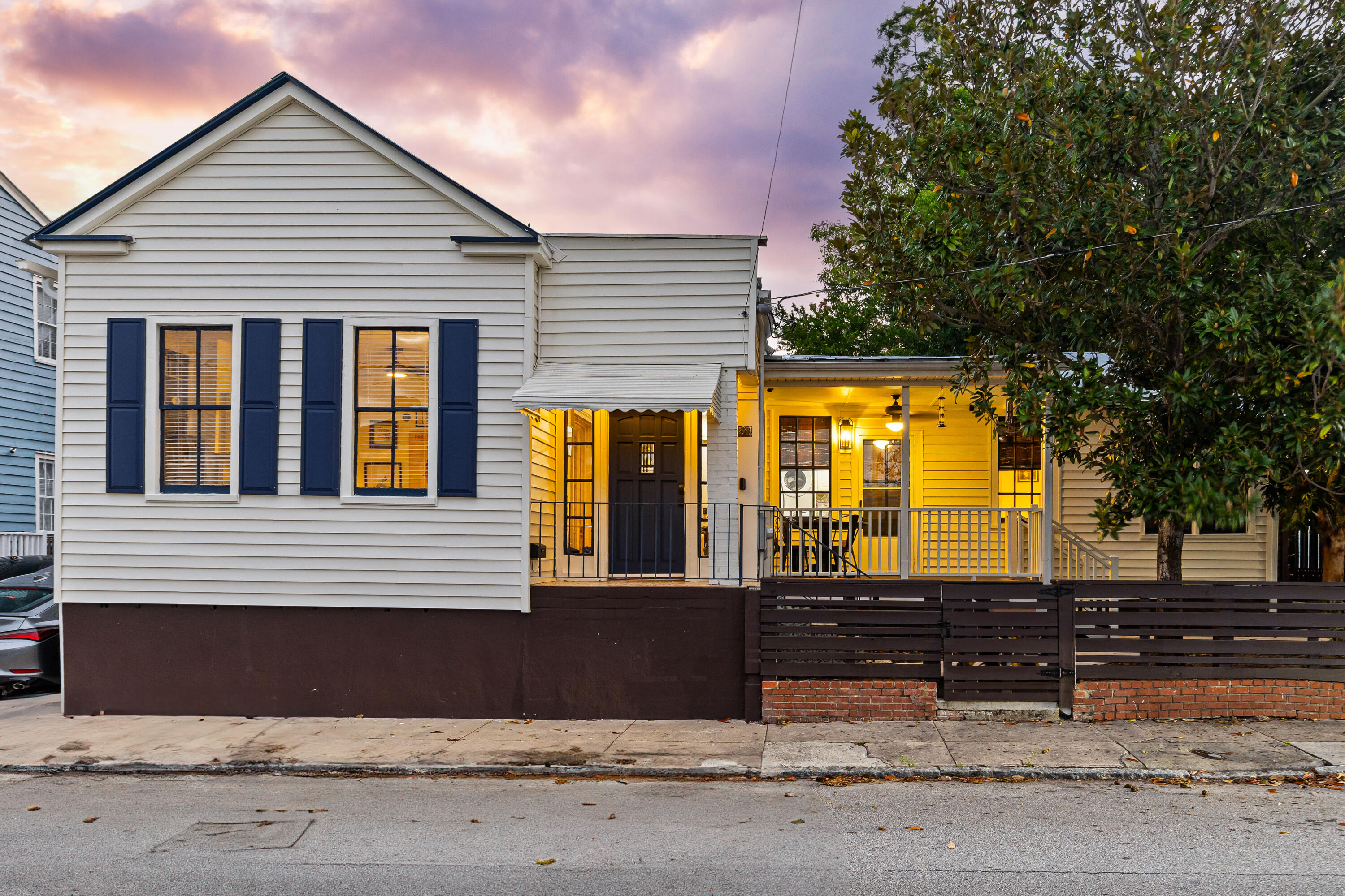 24 Hanover Street Charleston, SC 29403 - Photo 1 of 46 Front of the home