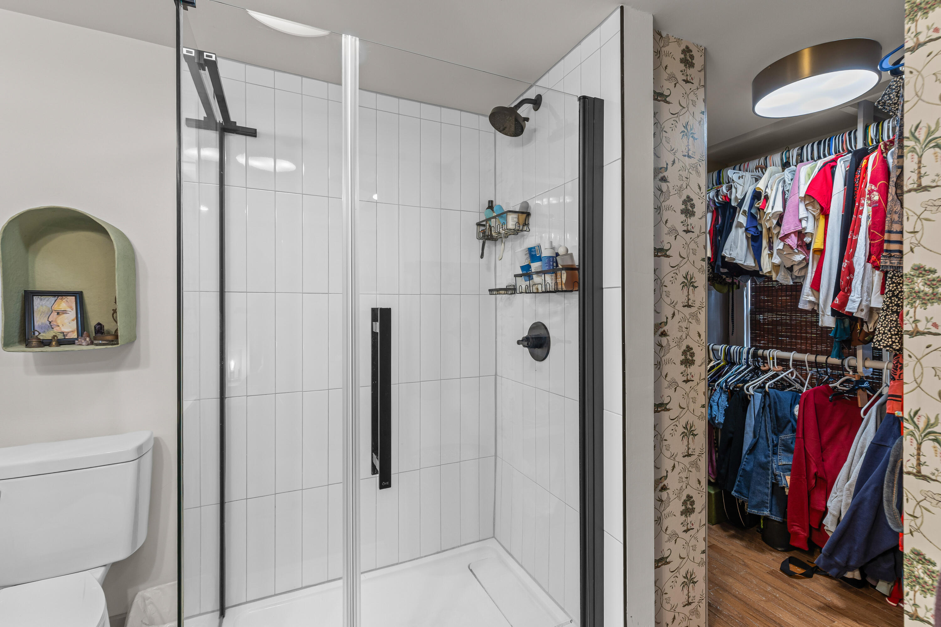 24 Hanover Street Charleston, SC 29403 - Photo 17 of 46 Bathroom 2