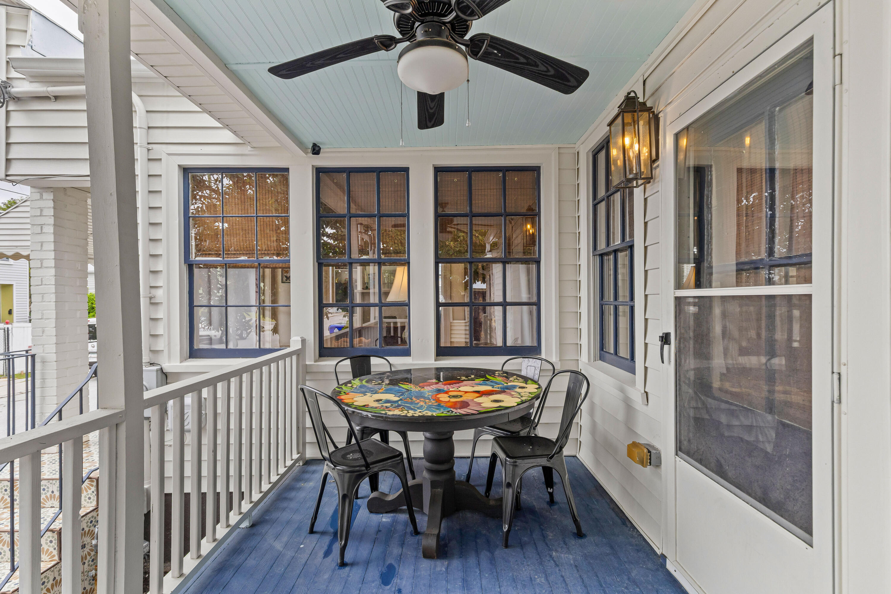 24 Hanover Street Charleston, SC 29403 - Photo 30 of 46 Porch Dining area