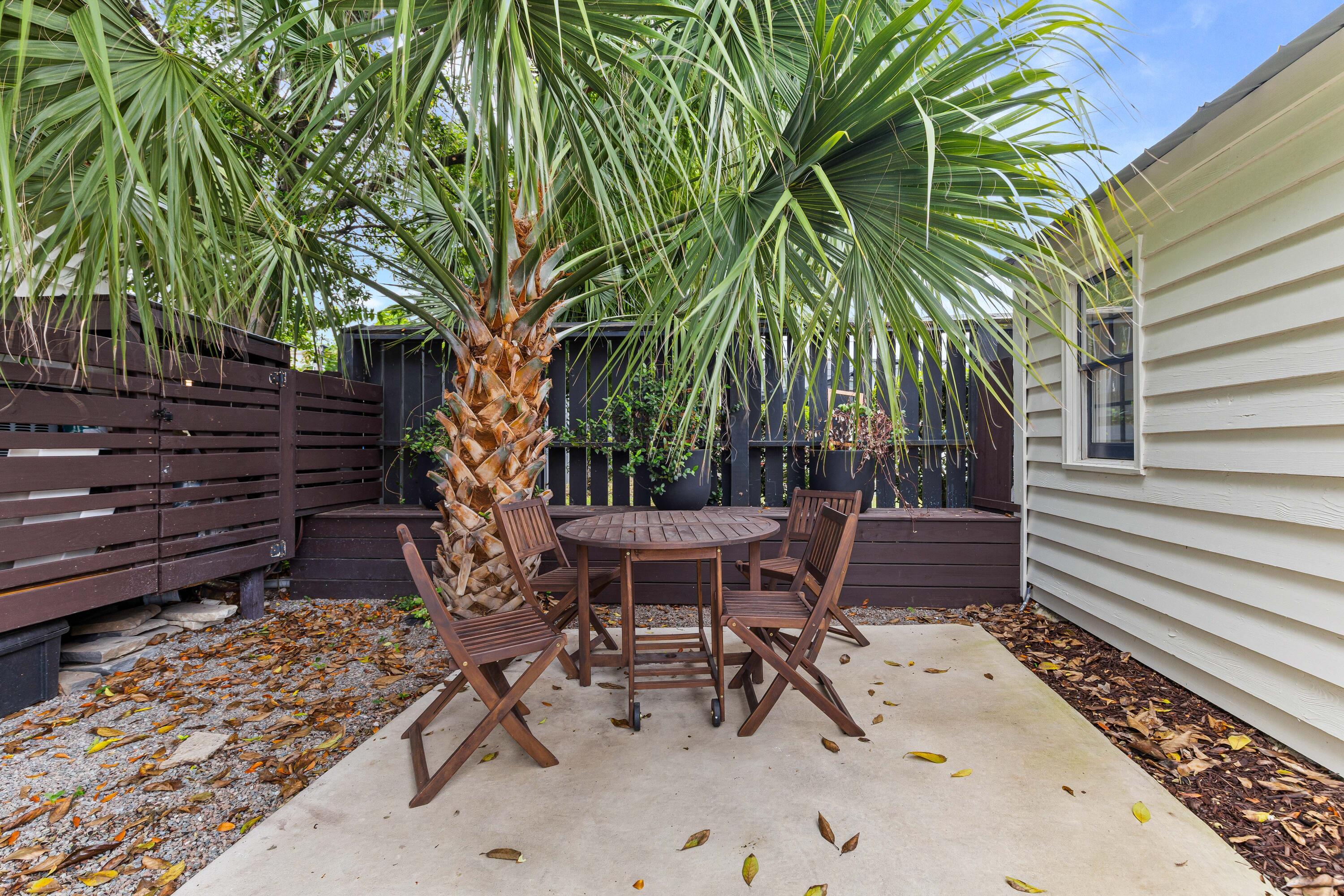 24 Hanover Street Charleston, SC 29403 - Photo 32 of 46 Patio