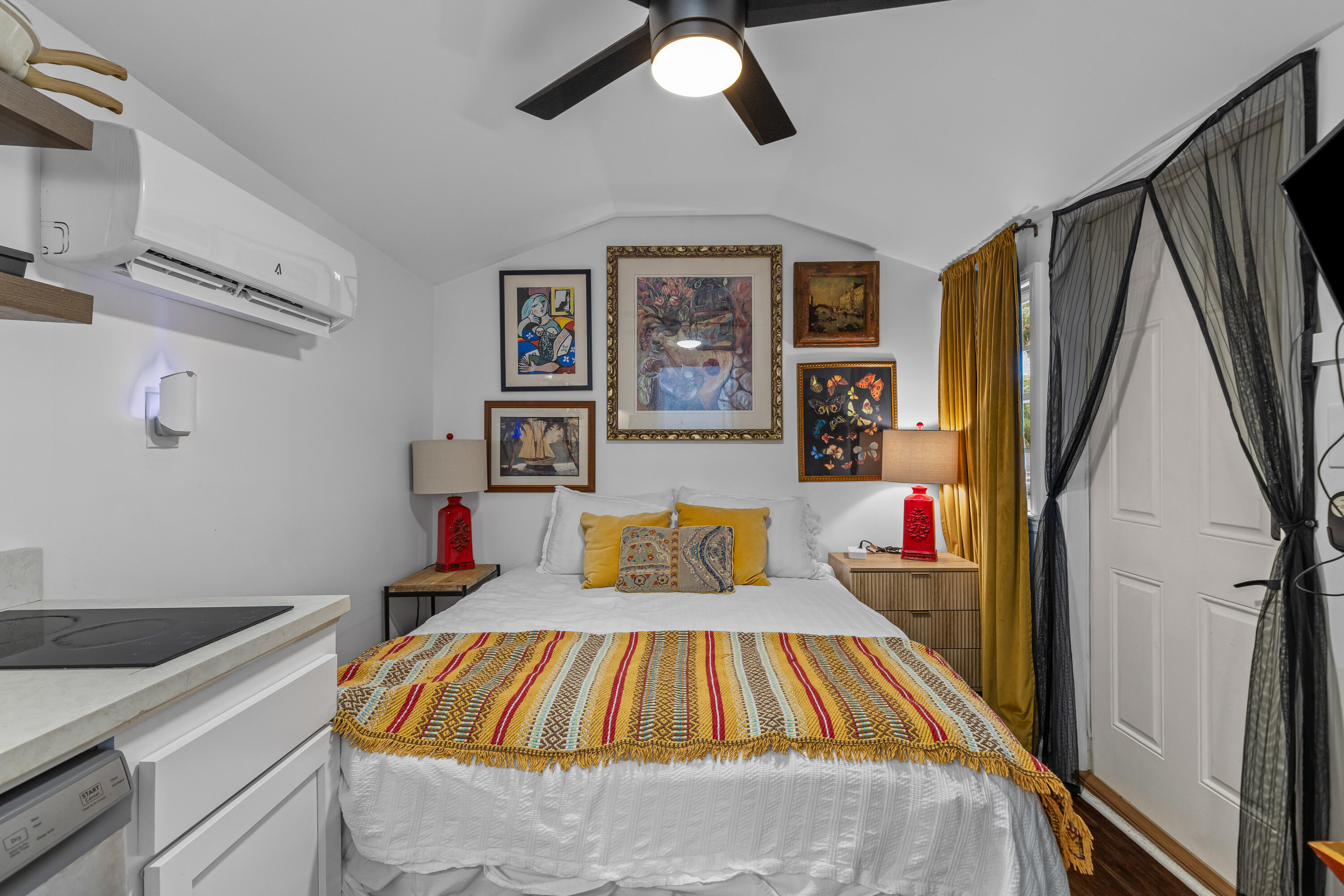 24 Hanover Street Charleston, SC 29403 - Photo 35 of 46 ADU Bedroom