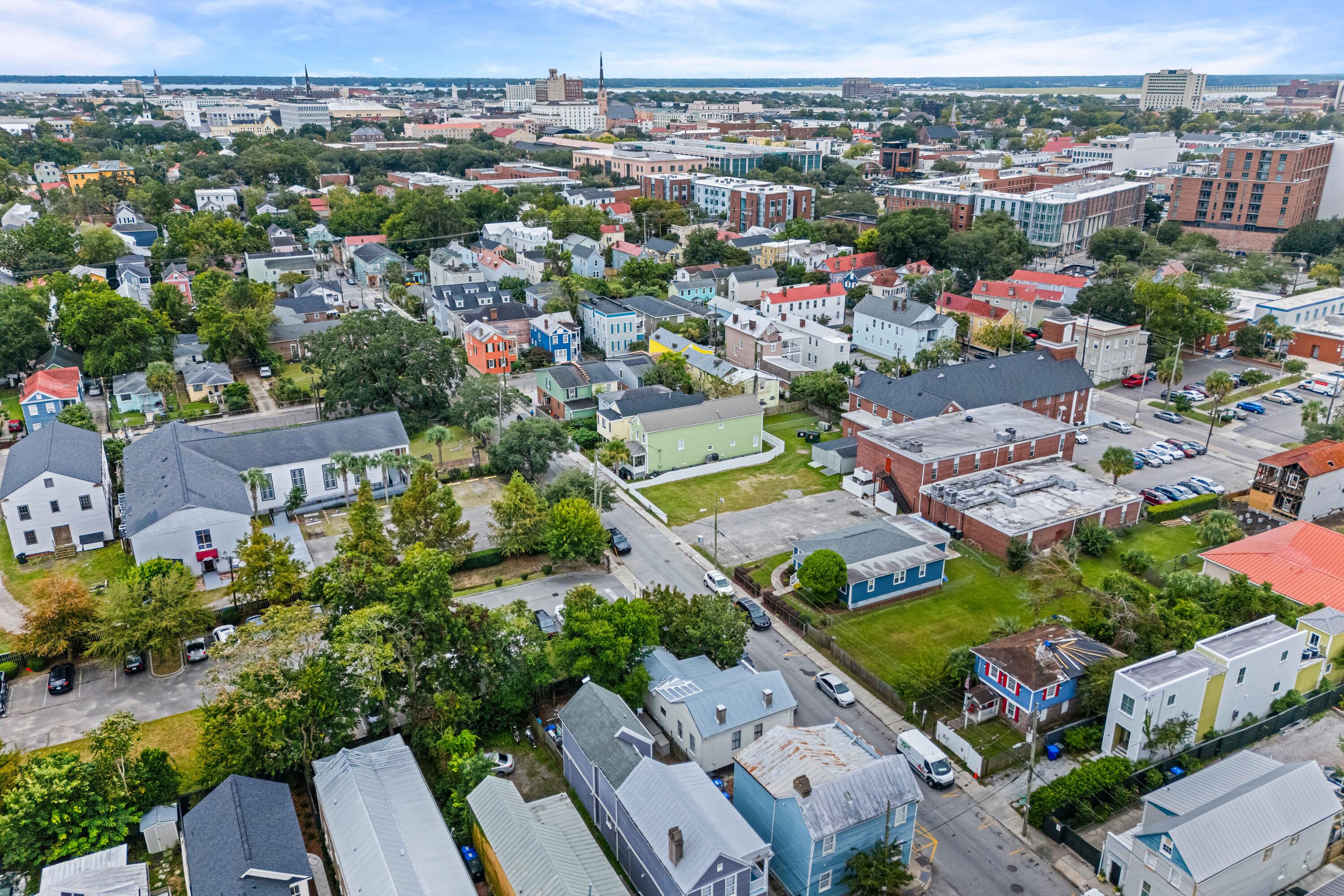 24 Hanover Street Charleston, SC 29403 - Photo 42 of 46 Neighorhood view