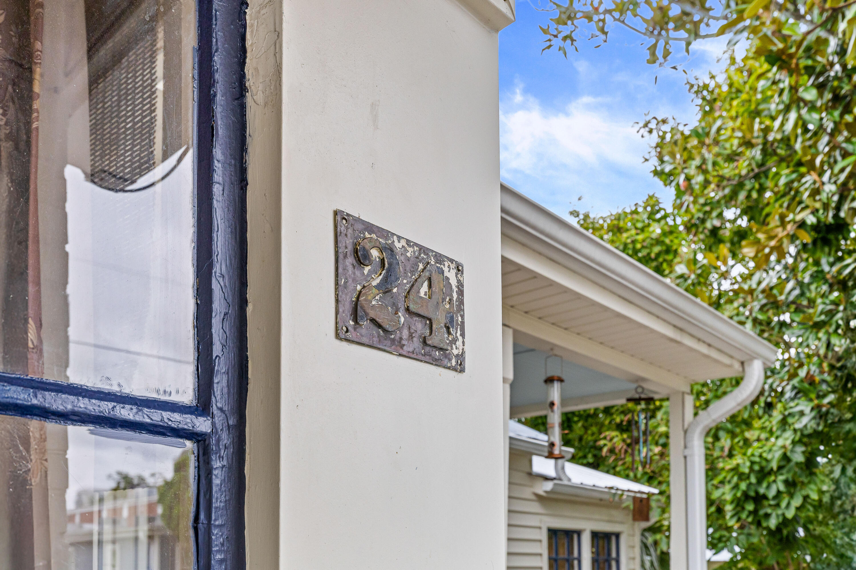 24 Hanover Street Charleston, SC 29403 - Photo 5 of 46 House number