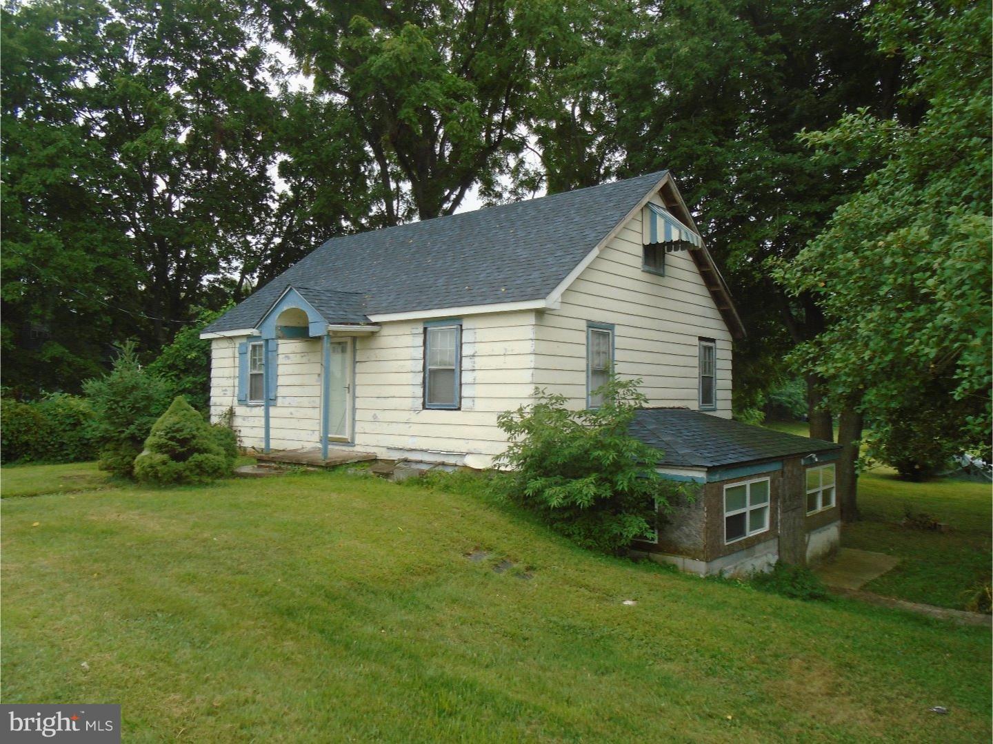 159 Christiana Road New Castle, DE 19720 - Photo 1 of 11 Exterior Front