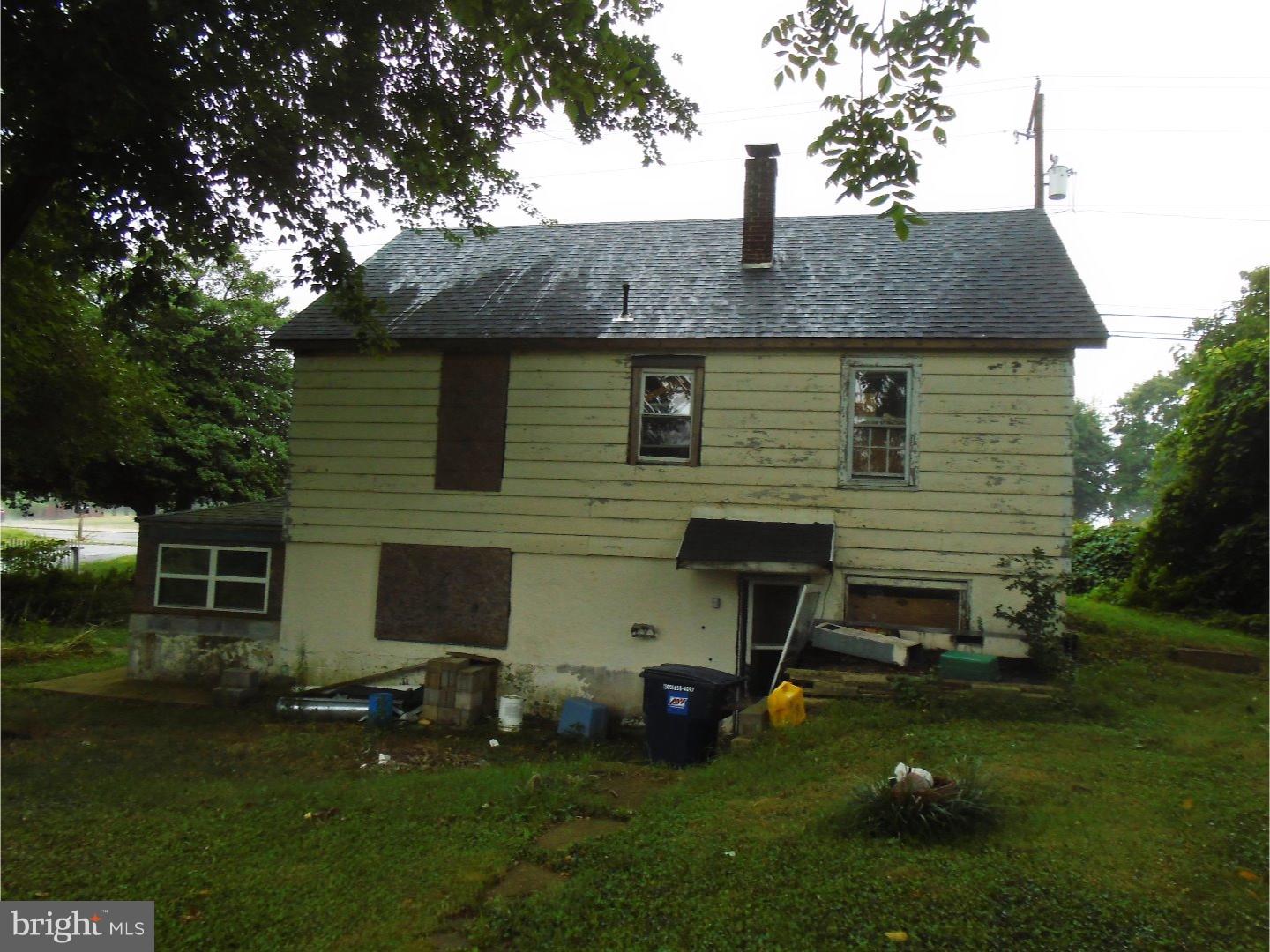 159 Christiana Road New Castle, DE 19720 - Photo 2 of 11 Exterior Back