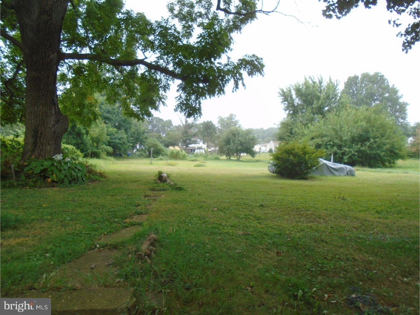159 Christiana Road New Castle, DE 19720 - Photo 3 of 11 View in Back