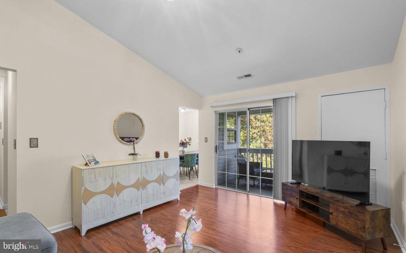 8511 Falls Run Road, Unit K Ellicott City, MD 21043 - Photo 5 of 25