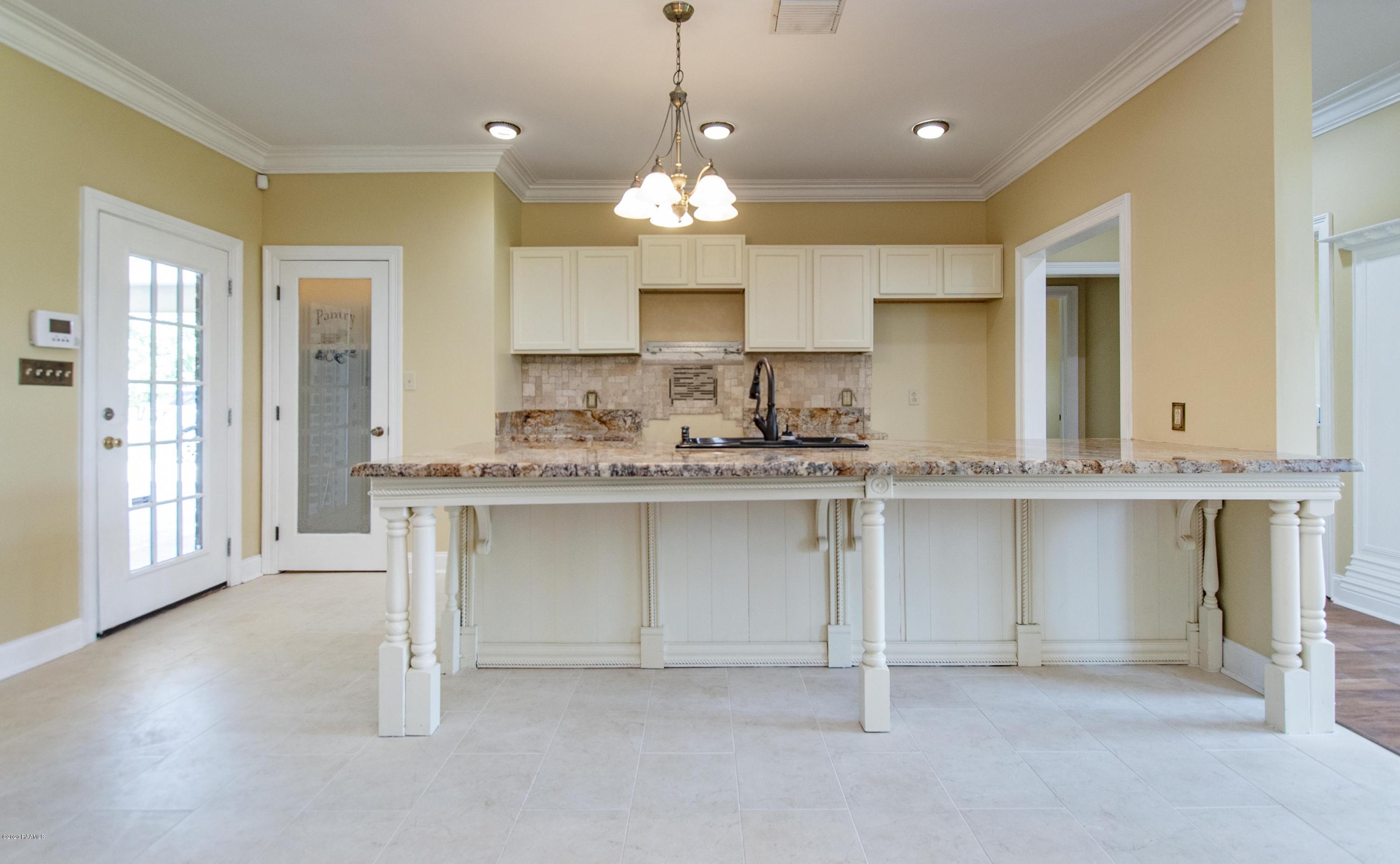 2019 Vida Shaw Road New Iberia, LA 70563 - Photo 26 of 47 Gallery Image 26