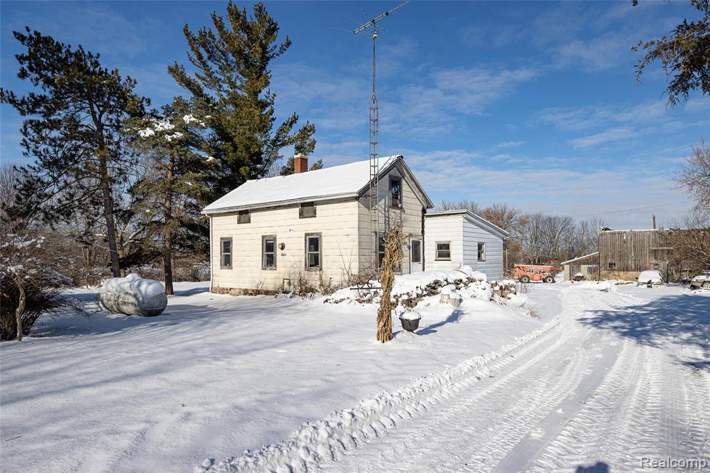4476 Merwin Road Lapeer, MI 48446 - Photo 1 of 41