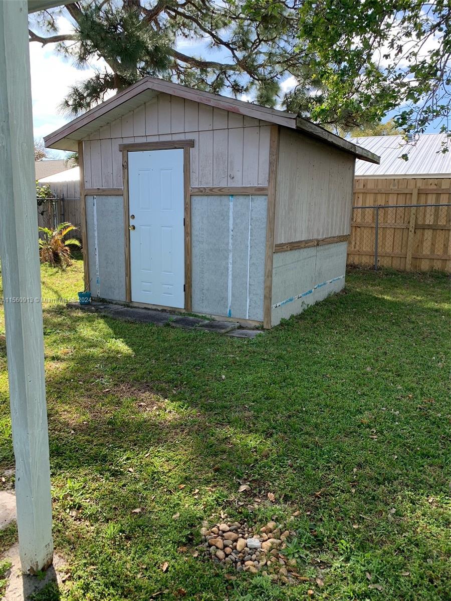 4464 Southeast Village Road Stuart, FL 34997 - Photo 16 of 16 Gallery Image 16